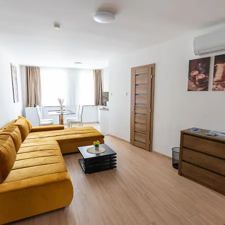 Kalvaria Panzio 3*