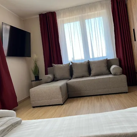 Kalvaria Panzio 3* טטה